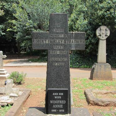 STRATHERN Robert Fairley 1892-1954 &amp; Winifred Annie 1892-1973