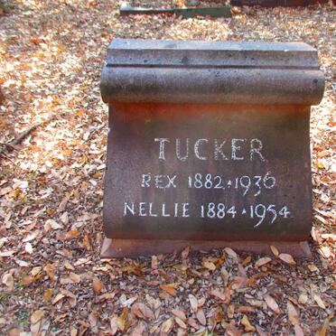 TUCKER Rex 1882-1936 :: TUCKER Nellie 1884-1954