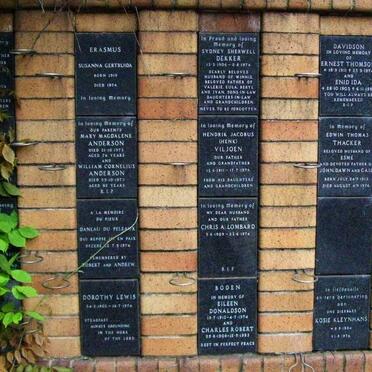 138 Memorial wall 
