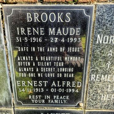 BROOKS Ernest Alfred 1913-1994 & Irene Maude 1916-1993