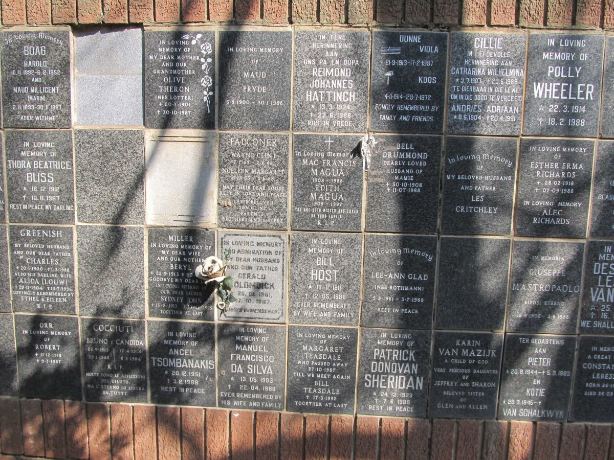 088 Memorial wall