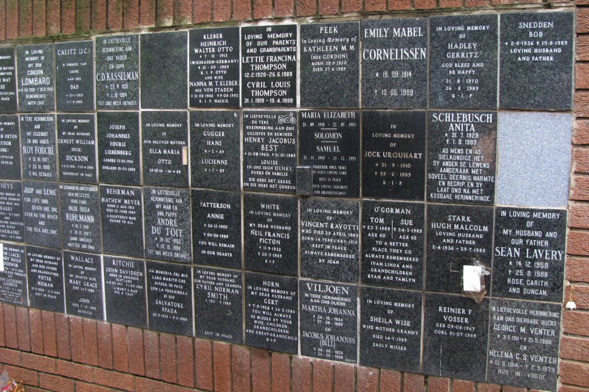 166 Memorial wall