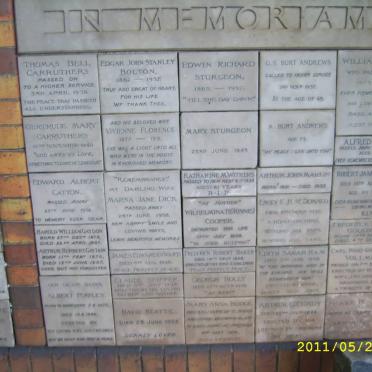 045 Memorial wall