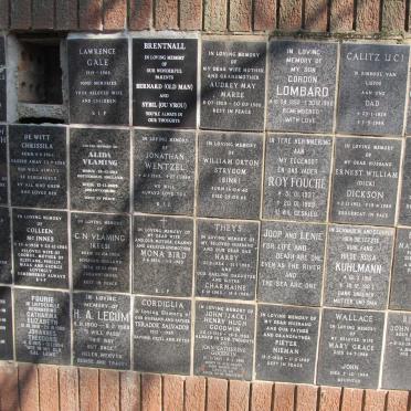 087 Memorial wall 