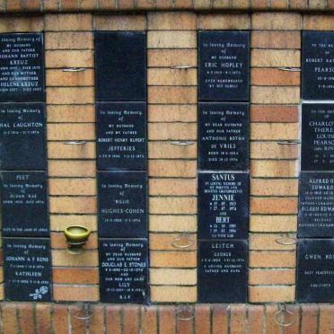 137 Memorial wall 