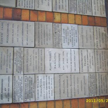 033 Memorial wall