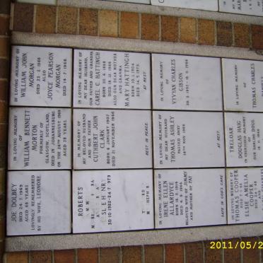 004 Memorial wall