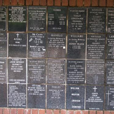 085 Memorial wall 