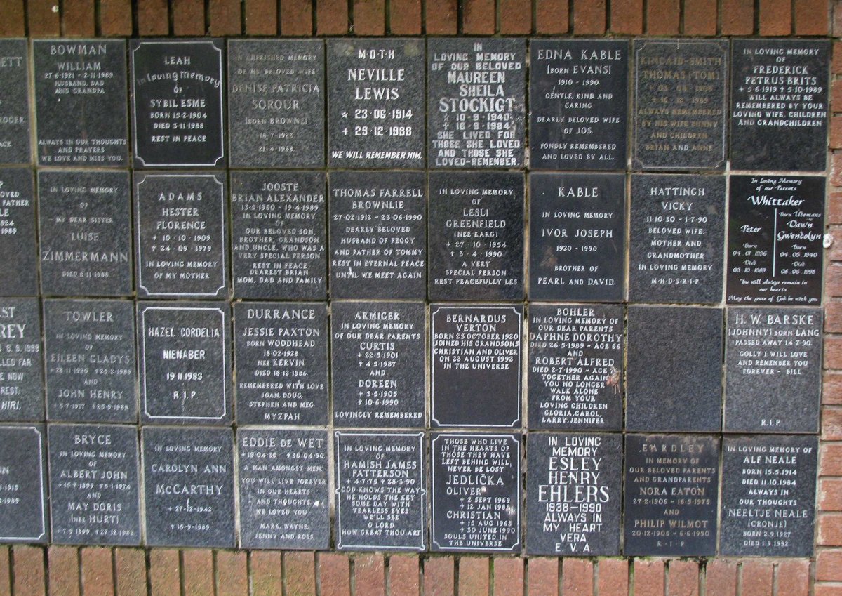 099 Memorial wall