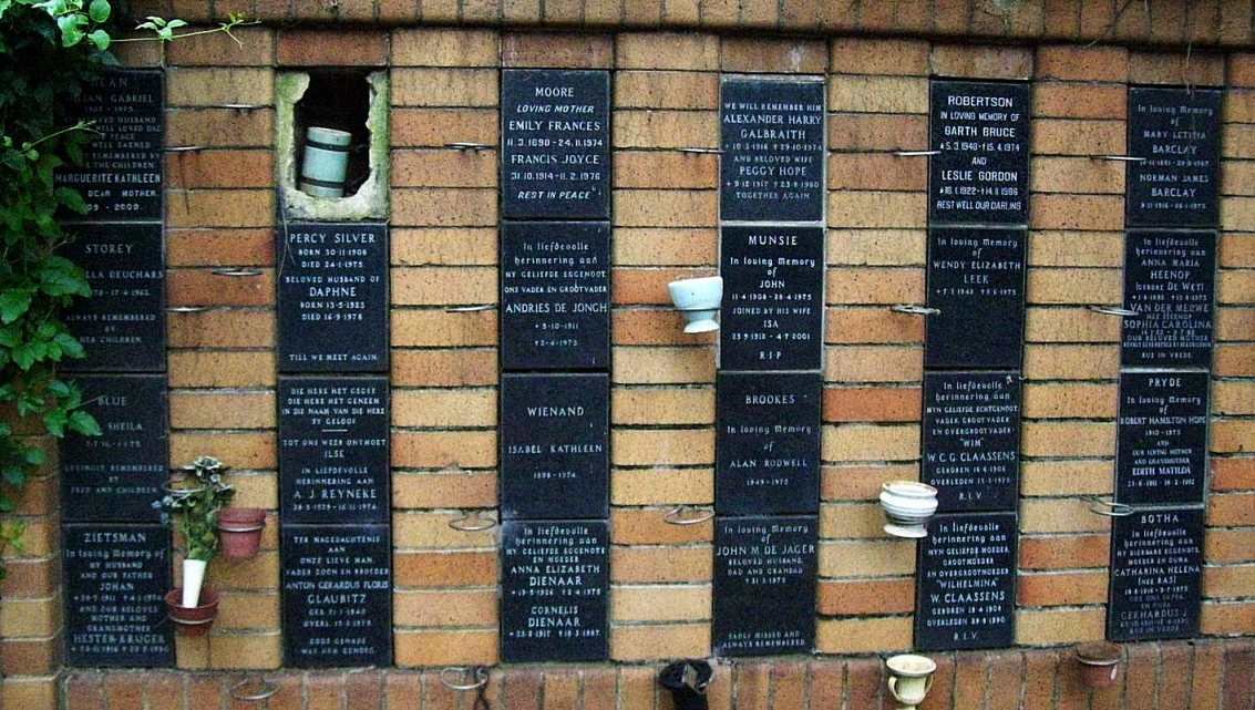 136 Memorial wall