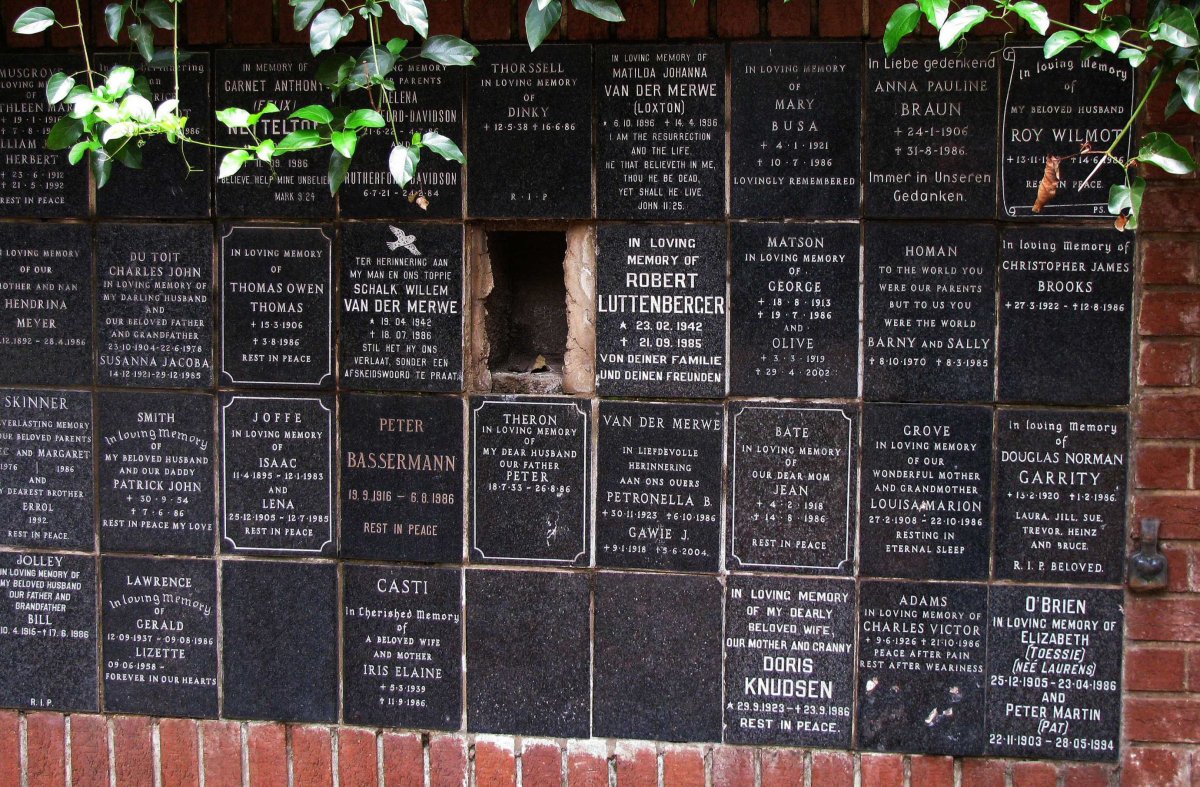 105 Memorial wall