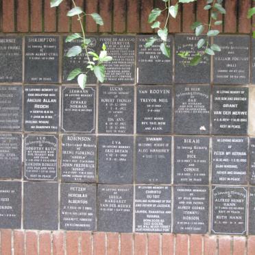 152 Memorial wall 