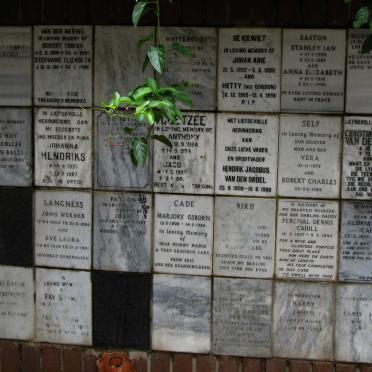 084 Memorial wall 