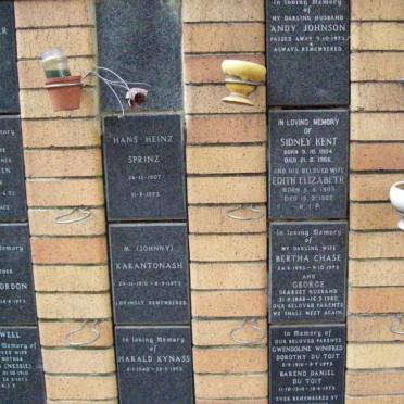 142 Memorial wall 