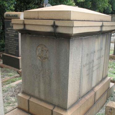 LONDON Solomon 1879-1929