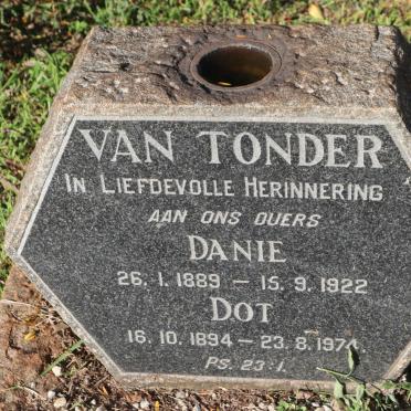 TONDER Danie 1889-1922 &amp; Dot 1894-1974