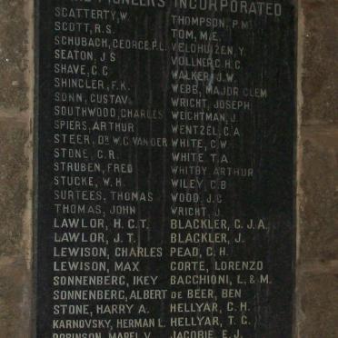 Plaque 05