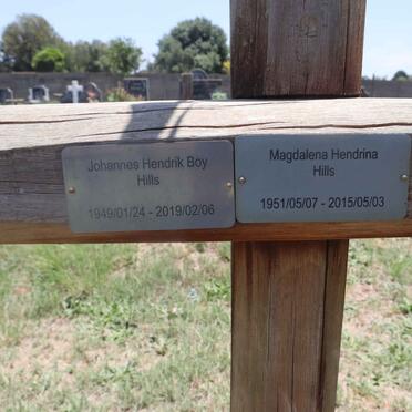 HILLS Johannes Hendrik 1949-2019 & Magdalena Hendrina 1951-2015