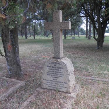 HOSFORD Ruby Edith Marita 1888-1918 :: WAY Cyril Charles Arnold 1892-1918