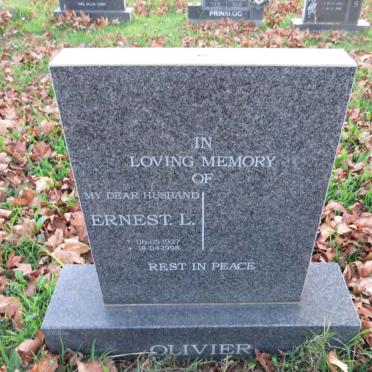 OLIVIER Ernest L. 1927-1998