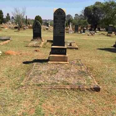 DANEEL Adriana Johanna nee HOWELL 1843-1925