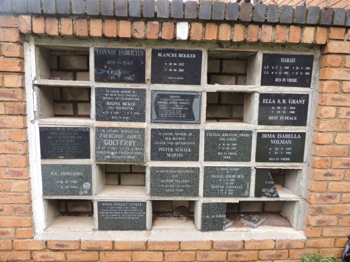 23. Memorial wall