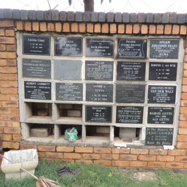25. Memorial wall 