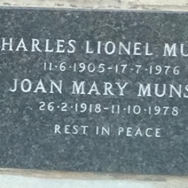 MUNSIE Charles Lionel 1905-1976 &amp; Joan Mary 1918-1978