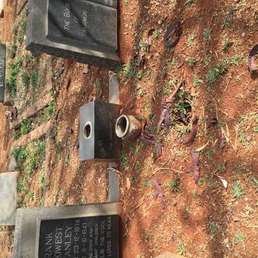 STANLEY Frank Crowest 1874-1947 ::WILSON David Patrick 1903-1968 :: KOEL Leendert Willem 1913-1969 