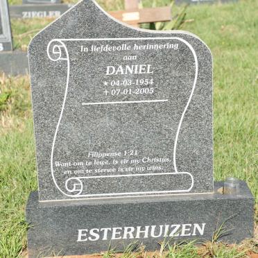 ESTERHUIZEN Daniel 1954-2005