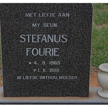 FOURIE Stefanus 1965-1988