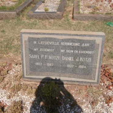KOTZE Sarel P.F. 1907-1967 :: KOTZE Daniel J. 1937-1984