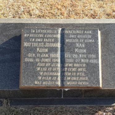 KUHN Mattheus Johannes 1906-1948 &amp; Nan 1908-1995