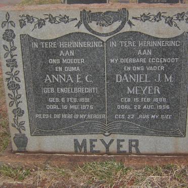 MEYER Daniel J.M. 1888-1956 &amp; Anna E.C. ENGELBRECHT 1891-1975