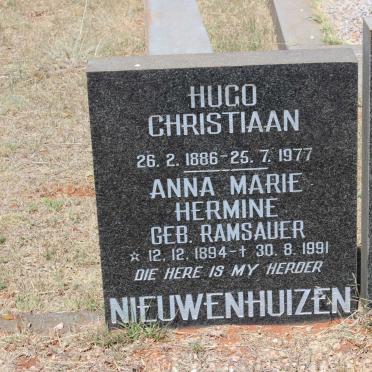 NIEUWENHUIZEN Hugo Christiaan 1886-1977 &amp; Anna Marie Hermine RAMSAUER 1894-1991