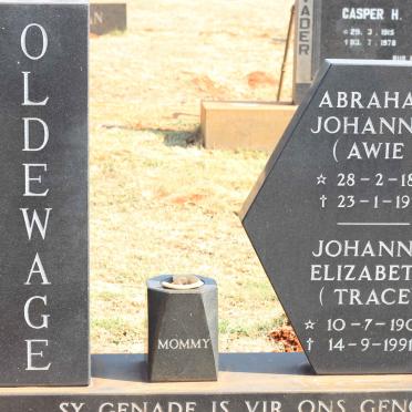 OLDEWAGE Abraham Johannes 1893-1979 &amp; Johanna Elizabeth 1904-1991
