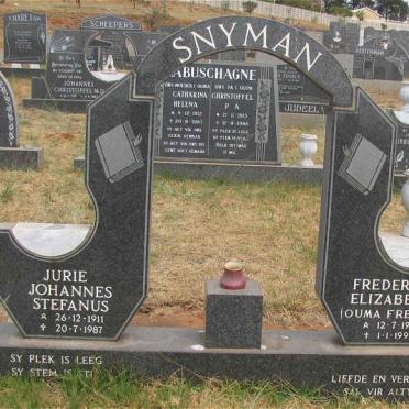 SNYMAN Jurie Johannes Stefanus 1911-1987 &amp; Fredrika Elizabeth 1917-1990