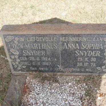 SNYDER Louw Marthinus 1924-1967 &amp; Anna Sophia 1930-1975