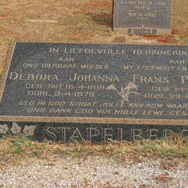 STAPELBERG Frans Petrus 1880-1952 &amp; Deborah Johanna TAIT 1881-1970