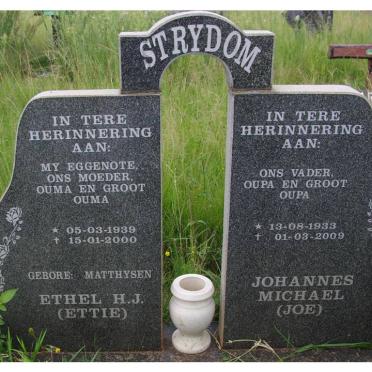 STRYDOM Johannes Michael 1933-2009 &amp; Ethel H.J. MATTHYSEN 1939-2000