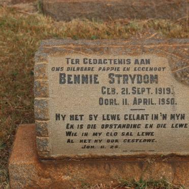 STRYDOM Bennie 1919-1950