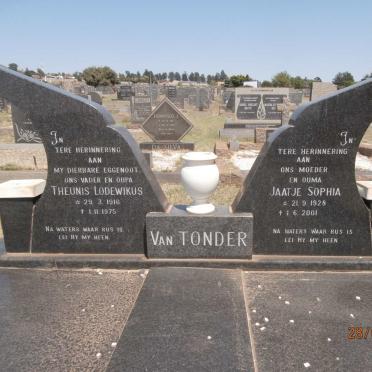 TONDER Theunis Lodewikus, van 1916-1975 &amp; Jaatje Sophia 1928-2001