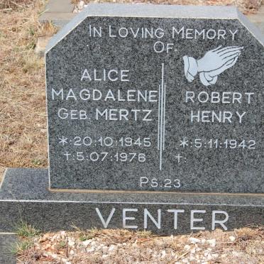 VENTER Robert Henry 1942- &amp; Alice Magdalene MERTZ 1945-1976