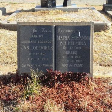 VUUREN Jan Lodewikus, Jansen van 1907-1966 &amp; Maria Susanna Wilhelmina LE ROUX 1909-1975