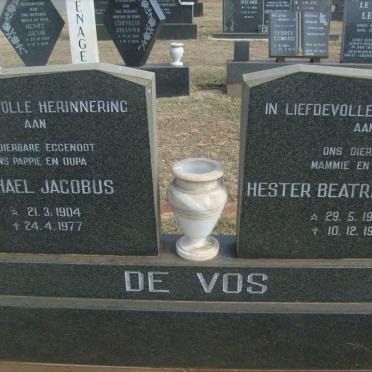 VOS Michael Jacobus, de 1904-1977 &amp; Hester Beatrix VERCUEIL 1904-1981