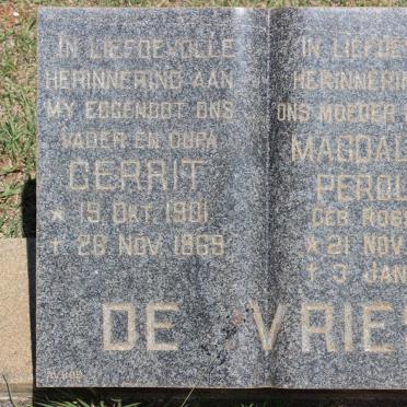 VRIES Gerrit, de 1901-1969 &amp; Magdalena Perolina ROSSOUW 1903-1975