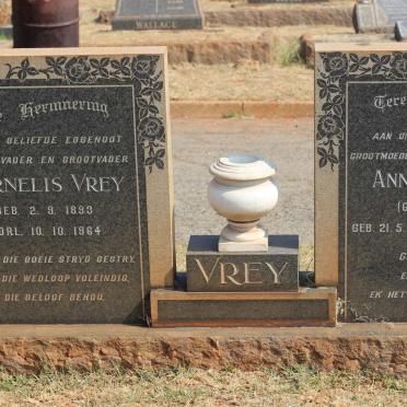 VREY Cornelis 1893-1964 &amp; Anna J. WEHNCKE 1896-1977
