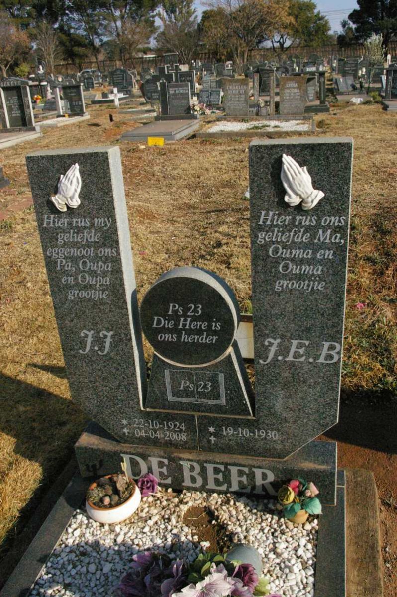 BEER J.J., de 1924-2008 &amp; J.E.B. 1930-