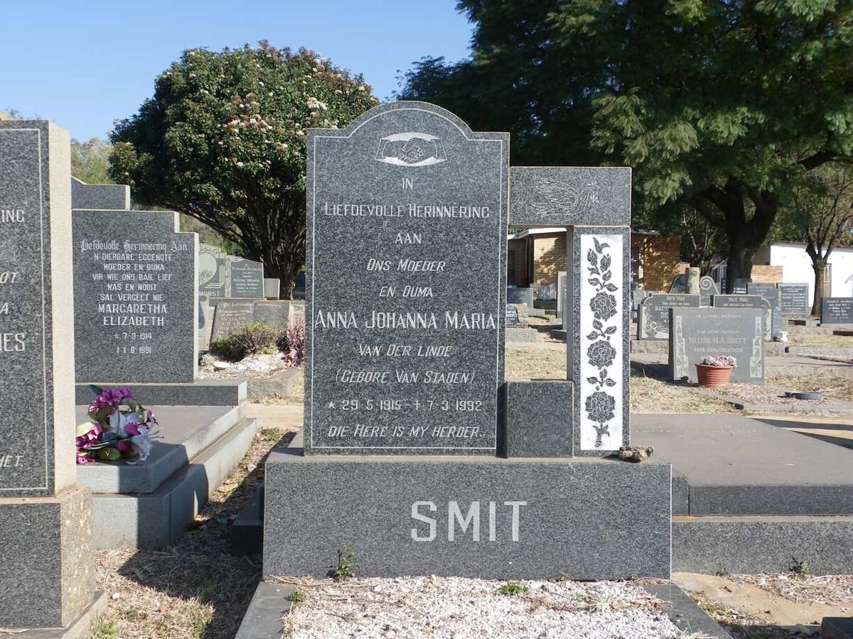 SMIT Anna Johanna Maria voorheen VAN DER LINDE nee VAN STADEN 1915-1992