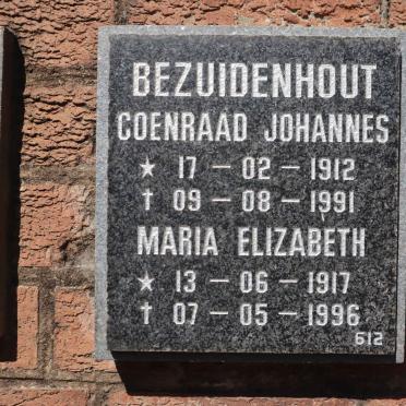 BEZUIDENHOUT Coenraad Johannes 1912-1991 &amp; Maria Elizabeth 1917-1996